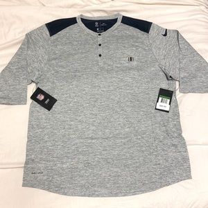 NWT NFL RAMS Team Apparel Men’s Dri-Fit Tshirt